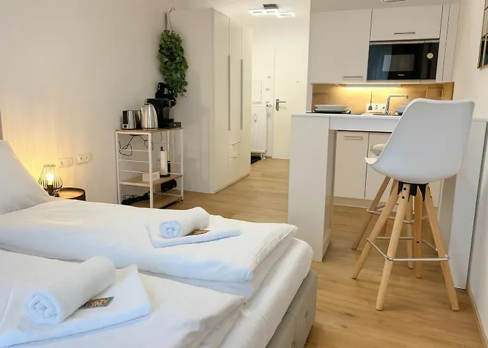 8 Modern Und Gemütlich, Ggü Uni-passau, Tg-stellplatz Und Balkon *