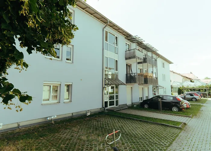 Apartment 8 Modern Und Gemütlich, Ggü Uni-passau, Tg-stellplatz Und Balkon *