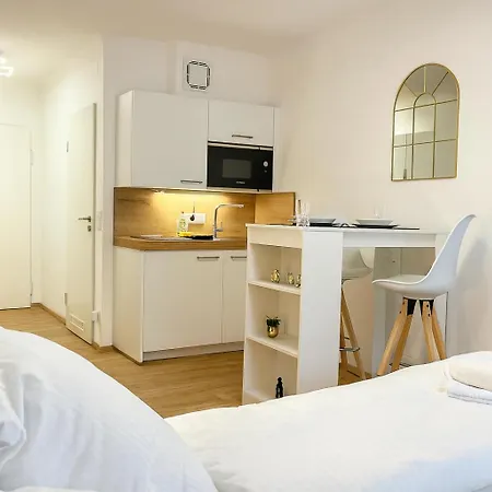 Апартаменты 8 Modern Und Gemuetlich, Ggue Uni-passau, Tg-stellplatz Und Balkon *