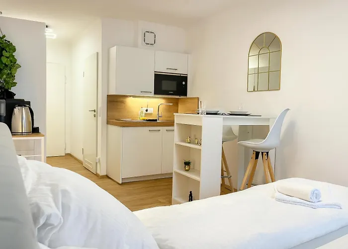 Апартаменты 8 Modern Und Gemuetlich, Ggue Uni-passau, Tg-stellplatz Und Balkon *